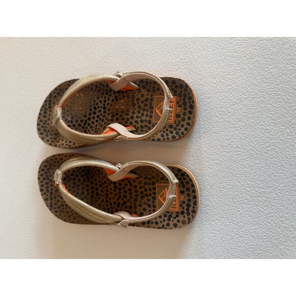 REEF Kids Girl's Little Ahi Flip Flop Sandals Size 12 Metallic Straps - Picture 3 of 5